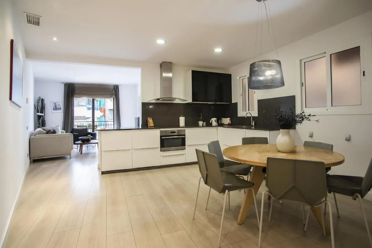 41Ara1029 Stunning & Renovated In Sagrada Familia Apartment Barcelona 0*,