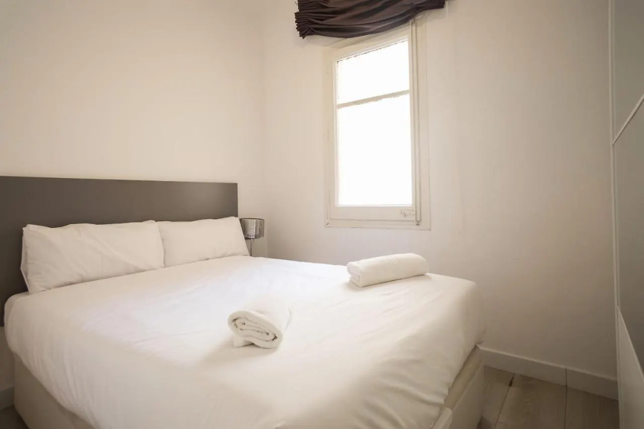 41Ara1029 Stunning & Renovated In Sagrada Familia Apartment Barcelona