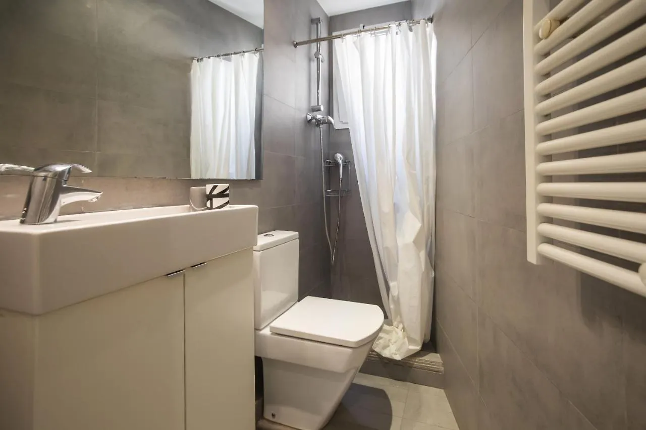 41Ara1029 Stunning & Renovated In Sagrada Familia Apartment Barcelona
